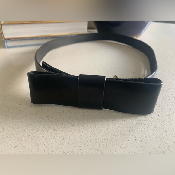 Cute Leather Bow Belt - Picture 4 of 5